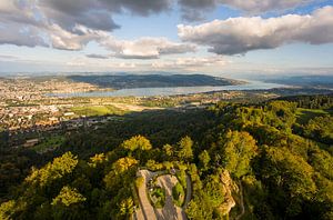 Zürich en het meer van Zürich in Zwitserland van Werner Dieterich