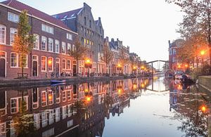 Oude Rijn in Leiden van Dirk van Egmond