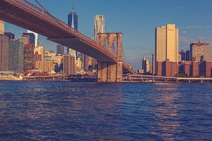 Bruggen van Dumbo: Een Iconisch Verbindingsspel tussen Brooklyn en Manhattan New York 06 van FotoDennis.com | Werk op de Muur