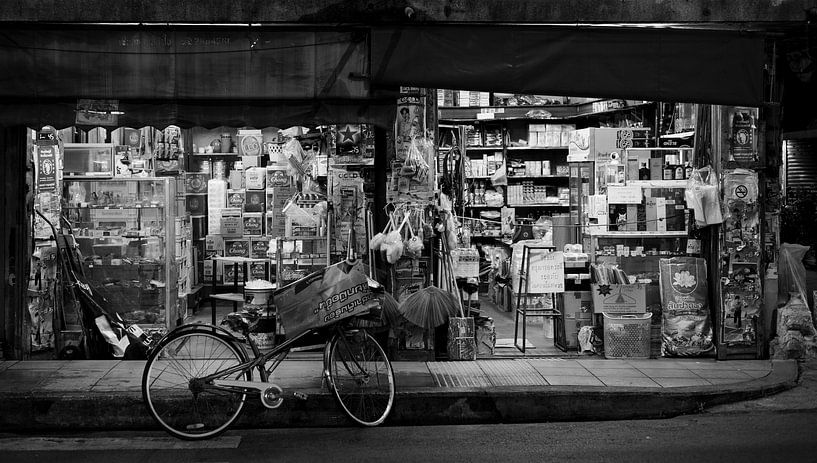 Bangkok la nuit en noir et blanc par Bart van Lier