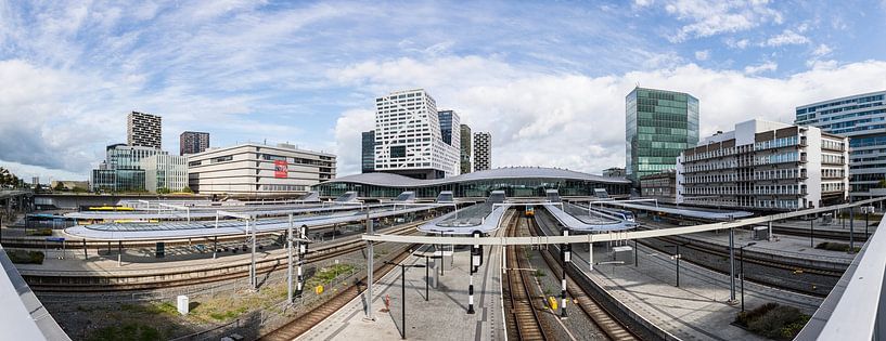 Panorama opname van stationsgebied Utrecht vanaf Moreelsebrug (kleur) van André Blom Fotografie Utrecht