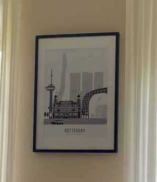 Klantfoto: Skyline illustratie stad Rotterdam | Feijenoord | Kuip zwart-wit-grijs van Mevrouw Emmer