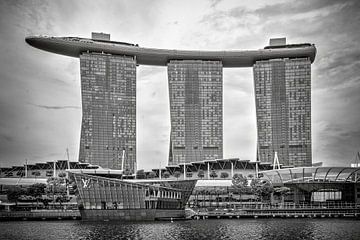 Singapore - Marina Bay Sands in Tight Composition by Paysages urbains - Rick Van der Poorten Photography