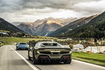 Ferrari 296 GTS en Mercedes-AMG GTR Pro van Bas Fransen