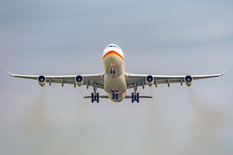 Start des Airbus A340 Surinam Airways von Arthur Bruinen