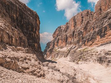 Die vertikale Welt der Brenta-Dolomiten von Kwis Design