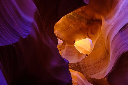 Color spectacle in Antelope Canyon