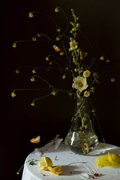 Still life 'Yellow III by Willy Sengers