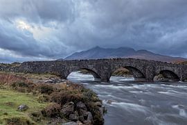 Die alte Brücke von Sligachan von Cor de Bruijn Photography
