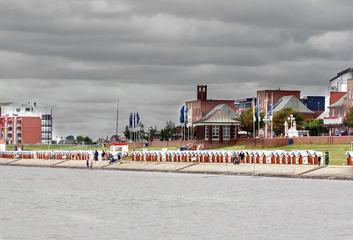 Wilhelmshaven South Beach by Rolf Pötsch