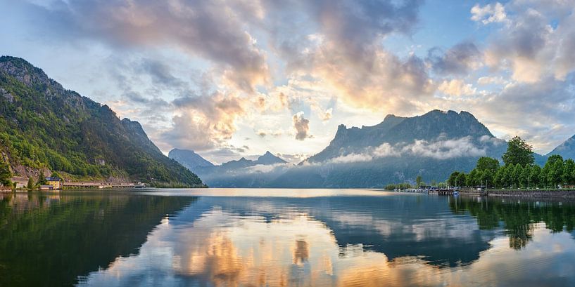 Morgenstimmung am Traunsee von Silvio Schoisswohl