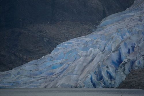 Het blauwe ijs van de Mendenhall gletsjer