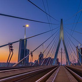 Sunset skyline Rotterdam van Eddie Visser