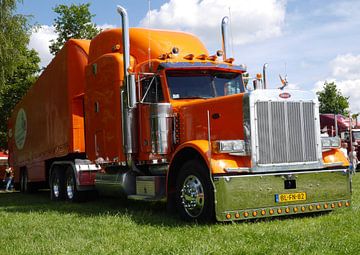 Amerikaanse vrachtwagen (truck) by richard de bruyn
