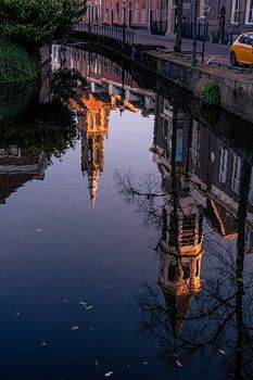 Reflectie van Onze Lieve Vrouwentoren