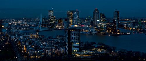 Rotterdam bij avond