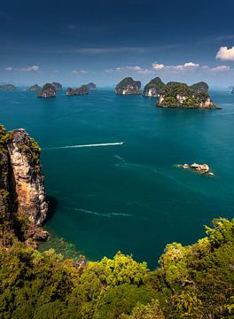 de eilanden van Phang Ngha van Alex Neumayer