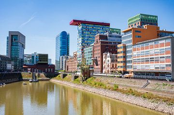 Düsseldorf Medienhafen moderne Architektur am Rheinufer von Sjoerd van der Wal Fotografie