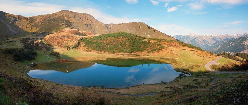 Fellhorn mountain middle station to lake Schlappoldsee by SusaZoom
