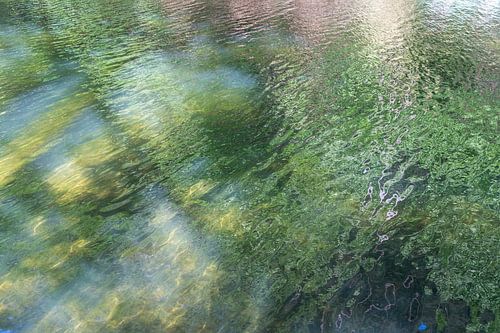 Lichten en schaduwen van het wateroppervlak 2