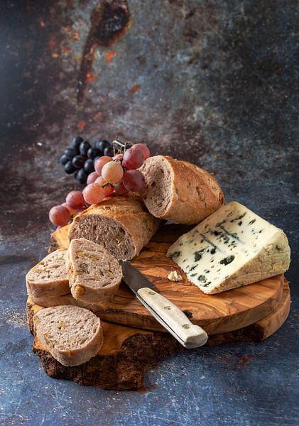 Fromage, pain et raisins par Alex Neumayer
