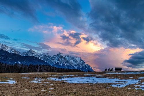 Dramatisches Wolkenspiel am Karwendel von Christina Bauer Photos