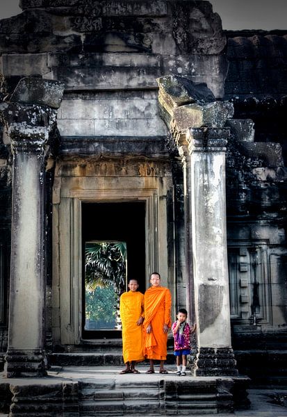 Buddhist monks in Angkor Wat by Marie-Lise Van Wassenhove