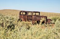 Route 66, Studebaker Wrack in der Painted Desert, Arizona USA. von Gert Hilbink Miniaturansicht