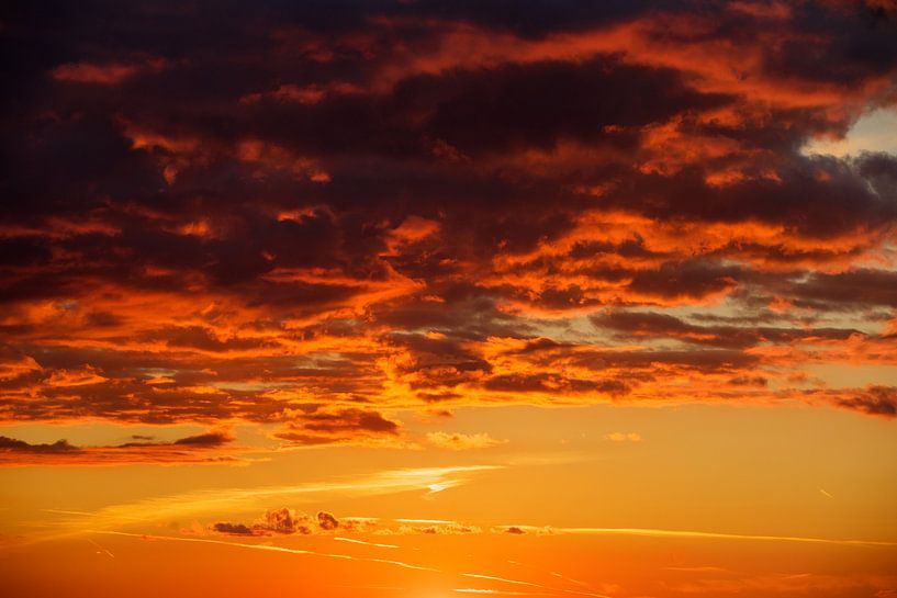 Zonsondergang Eindhoven. van Hennnie Keeris