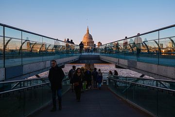 Millenniumbrug van Luis Emilio Villegas Amador