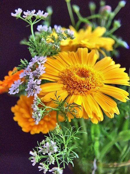 Boeket bloemen 1 van Edgar Schermaul