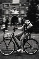 Le cycliste (noir et blanc)