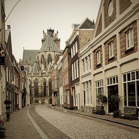 Dordrecht, grotekerksbuurt by Annemieke van der Wiel