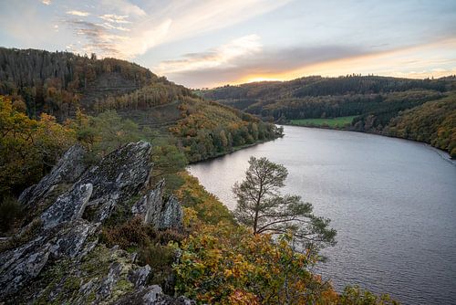 Sonnenuntergang an einem Fluss