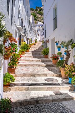 Wit bergdorp in Spanje van Voss fotografie