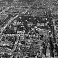 Historic black and white aerial photo of Plein 1813, The Hague