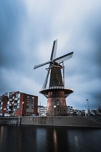 Windmolen in Delfshaven Rotterdam van vedar cvetanovic