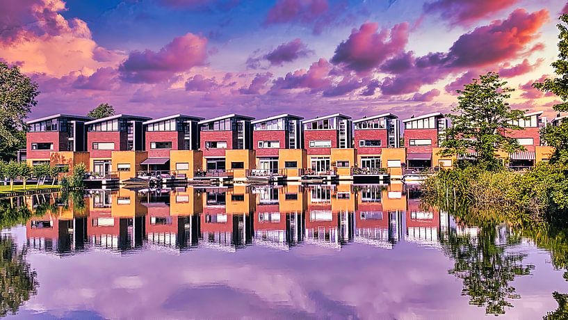 Natuurlijk gespiegelde huizen van Digital Art Nederland