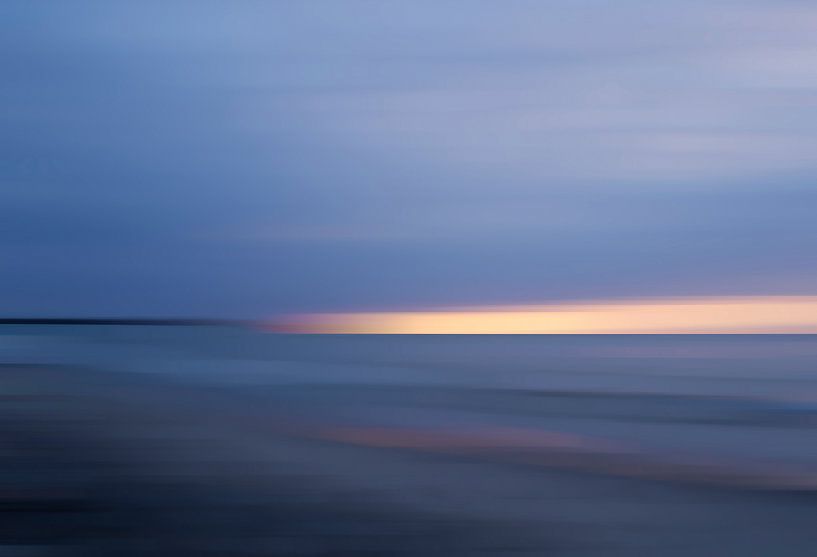 Sonnenaufgang an der Ostsee von Wil van der Velde/ Digital Art