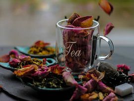 Tee, Rosenblütenblätter, Restaurants von Eveline De keukelaere