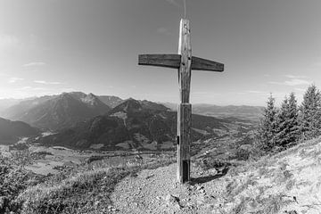 Gipfelkreuz auf dem Hirschberg von Walter G. Allgöwer