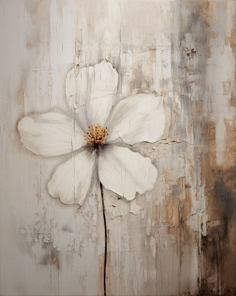 White flower against an abstract background in earth tones by Studio Allee