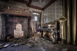 The Piano by Pierrette BLEIMLING