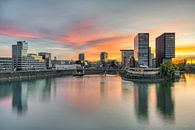 Mediahaven Düsseldorf bij zonsondergang van Michael Valjak thumbnail