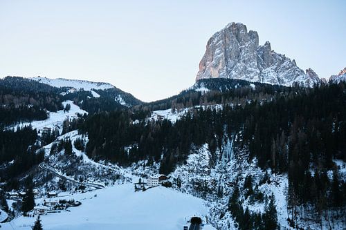Majestueze bergen van Sven Benjamins