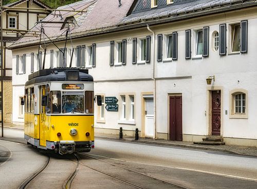 Ancien tramway jaune à Bad Schandau sur Connie de Graaf