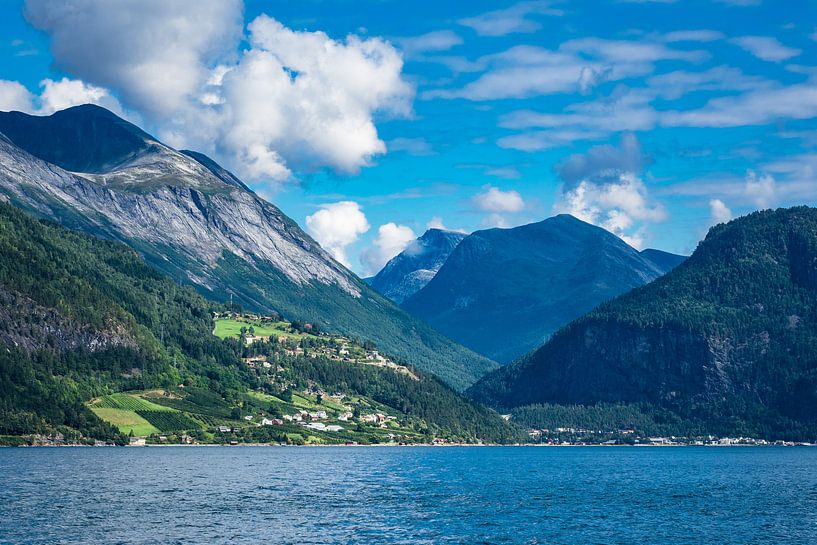 Storfjord in Norwegen van Rico Ködder
