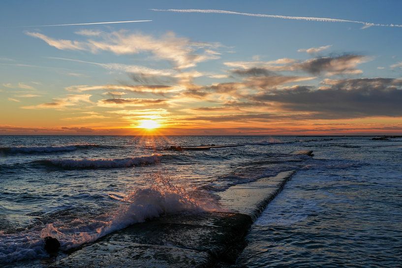 Sonnenuntergang am Meer bei Rom Italien von Martijn Jebbink Photography