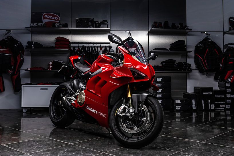 Ducati Panigale V4S by Bas Fransen