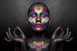 Neon kleur glitter vrouw portret - LUSE ART van LUSE